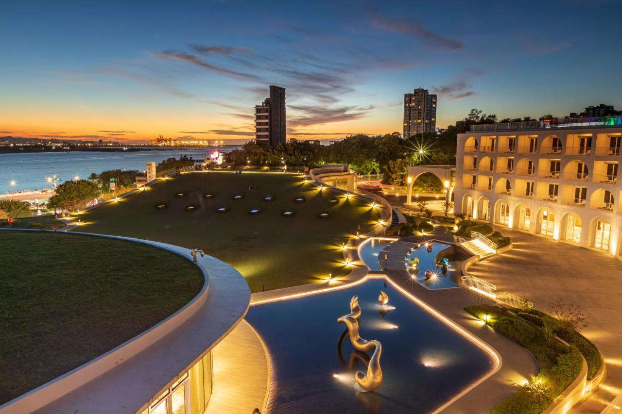 Golden Tulip Fab Hotel New Taipei Tamsui Exterior photo