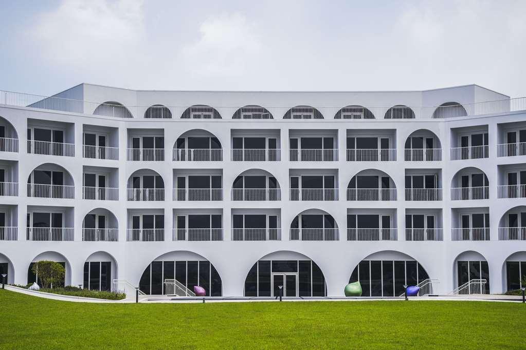 Golden Tulip Fab Hotel New Taipei Tamsui Exterior photo