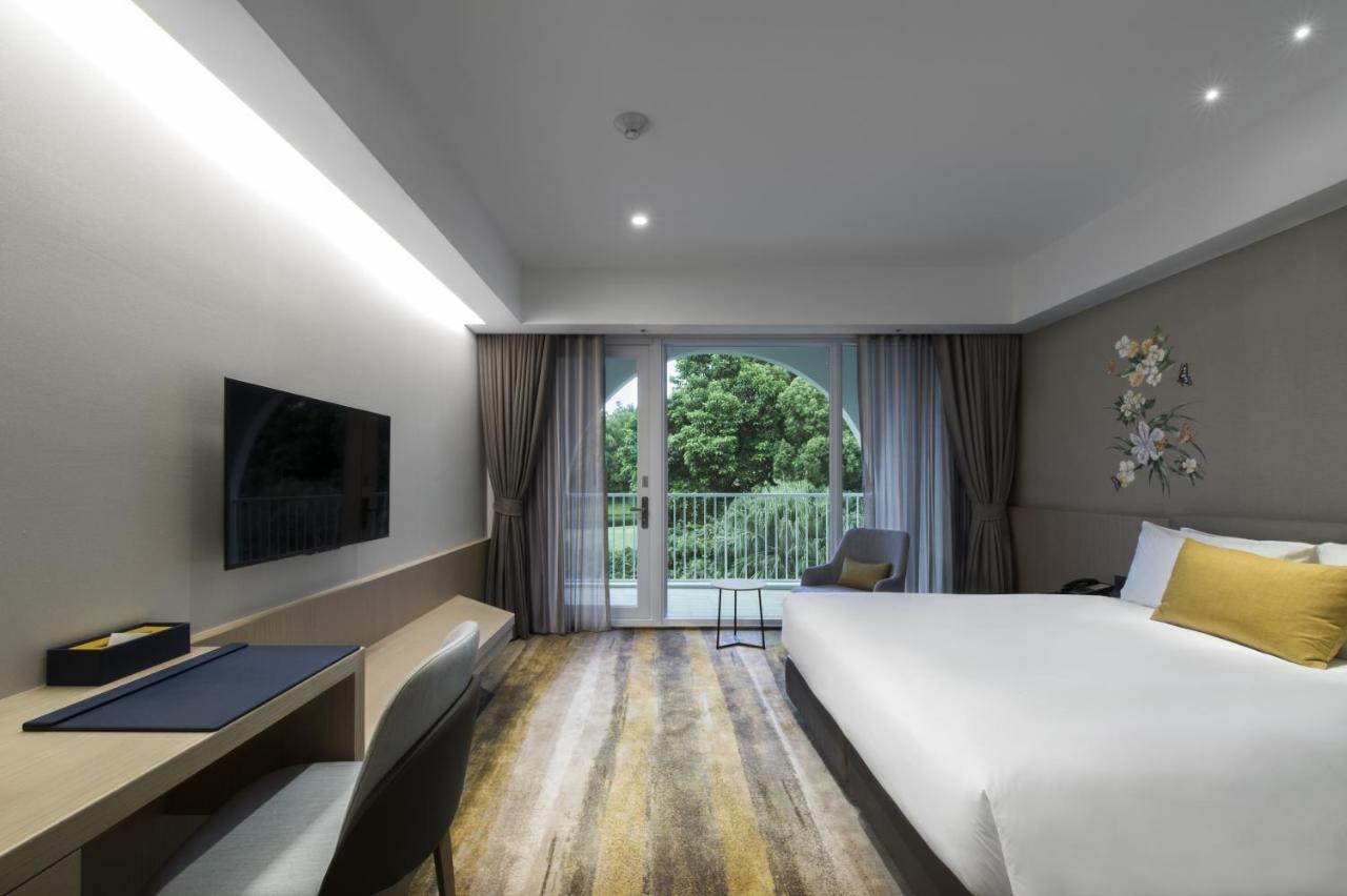 Golden Tulip Fab Hotel New Taipei Tamsui Exterior photo