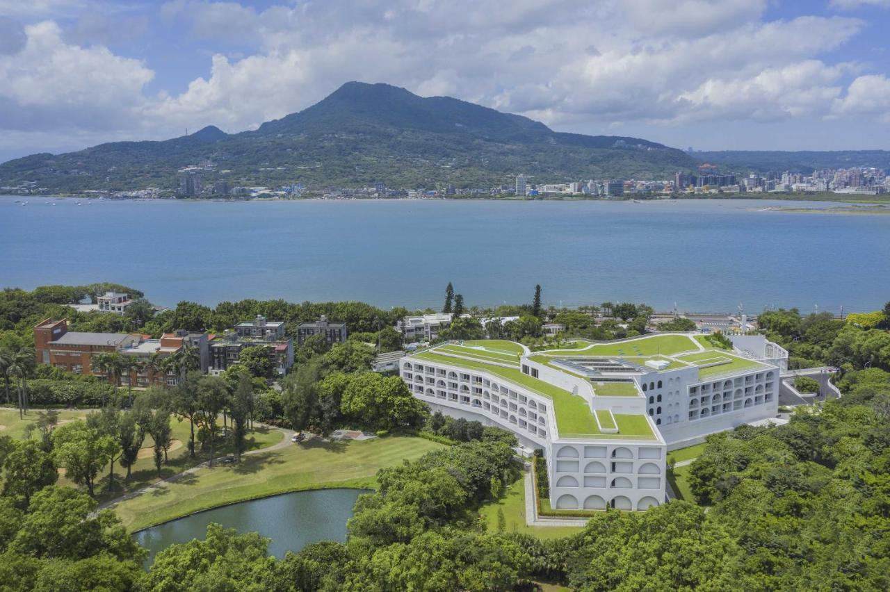 Golden Tulip Fab Hotel New Taipei Tamsui Exterior photo